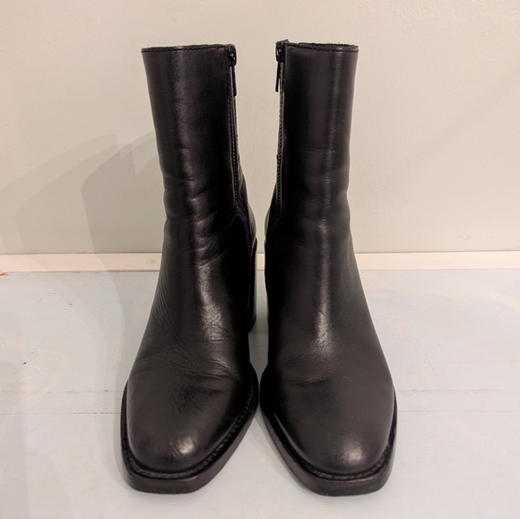 Frye Pia Chelsea Short Black Leather Boot Size 6.5 Block Heel Zip Up - Picture 5 of 8